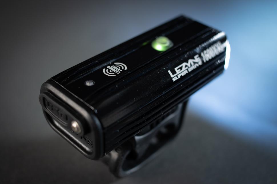 rccr-lezyne-1600xxl-3