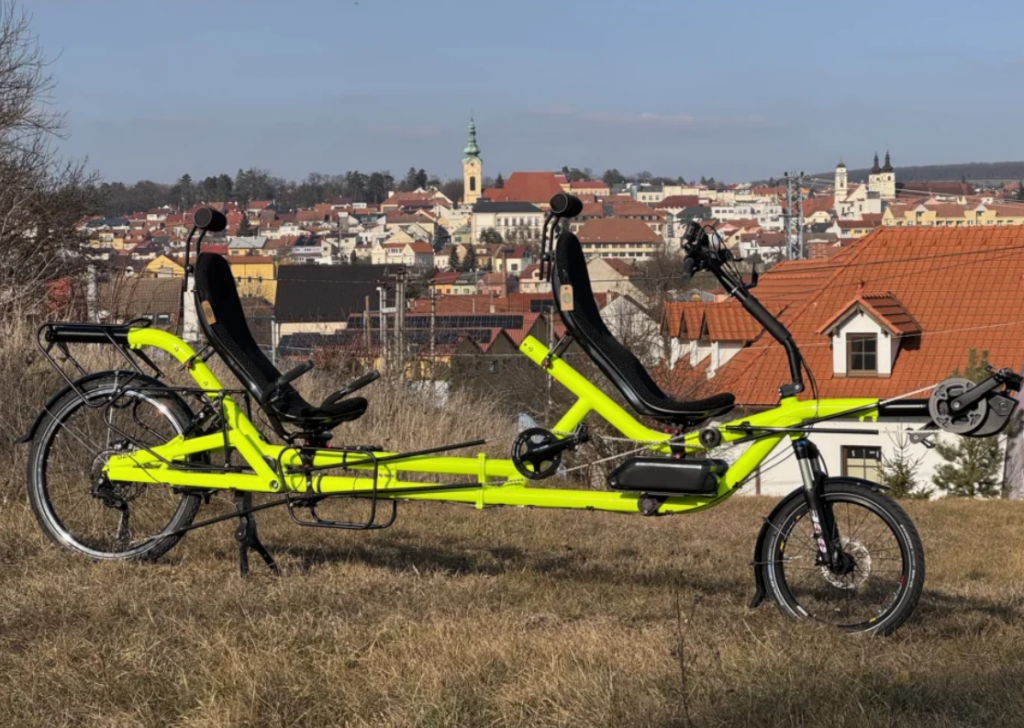 Azub Twin with dual battery
