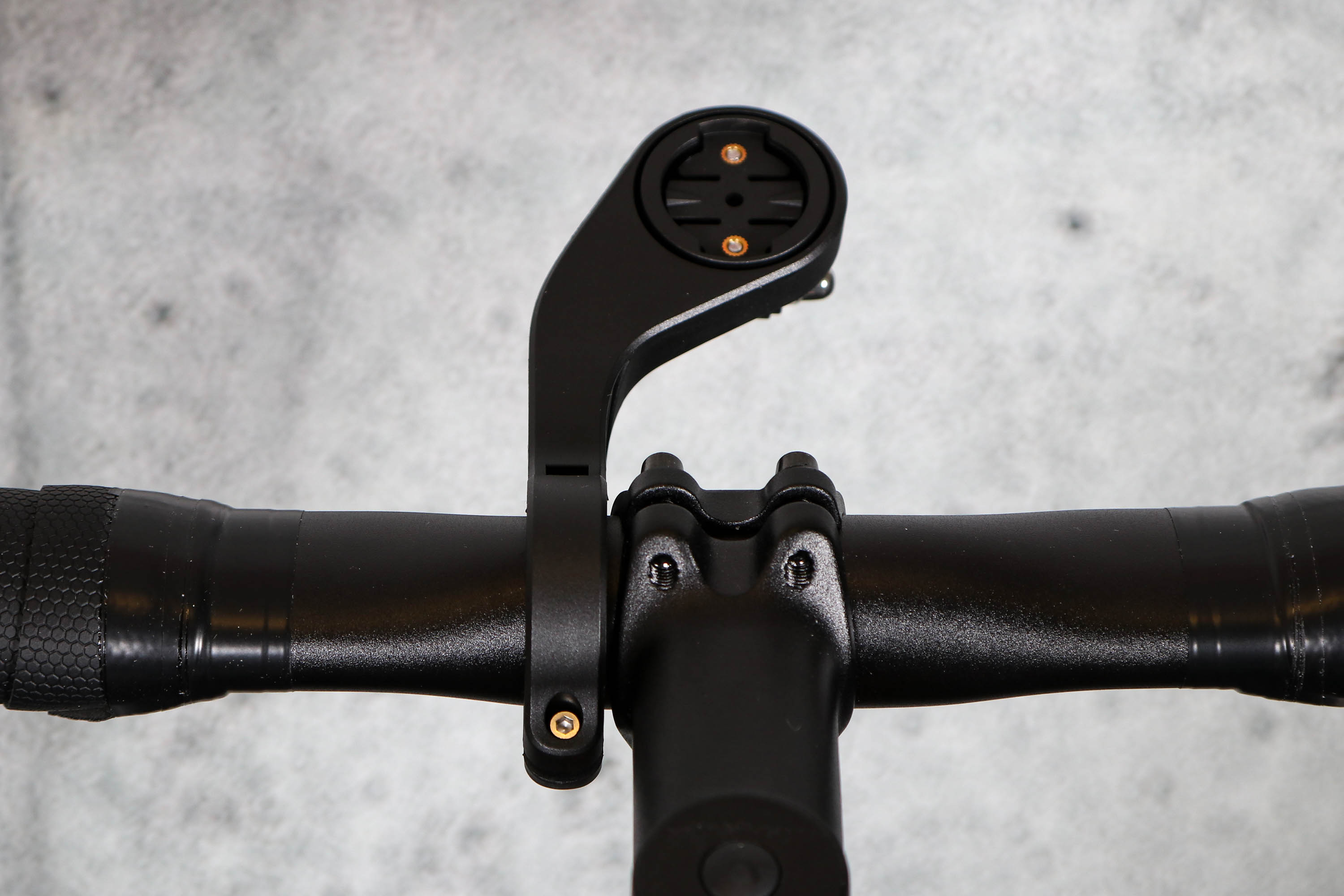 2025-Cycplus-T7-Smart-Bike-computer-mount.jpg