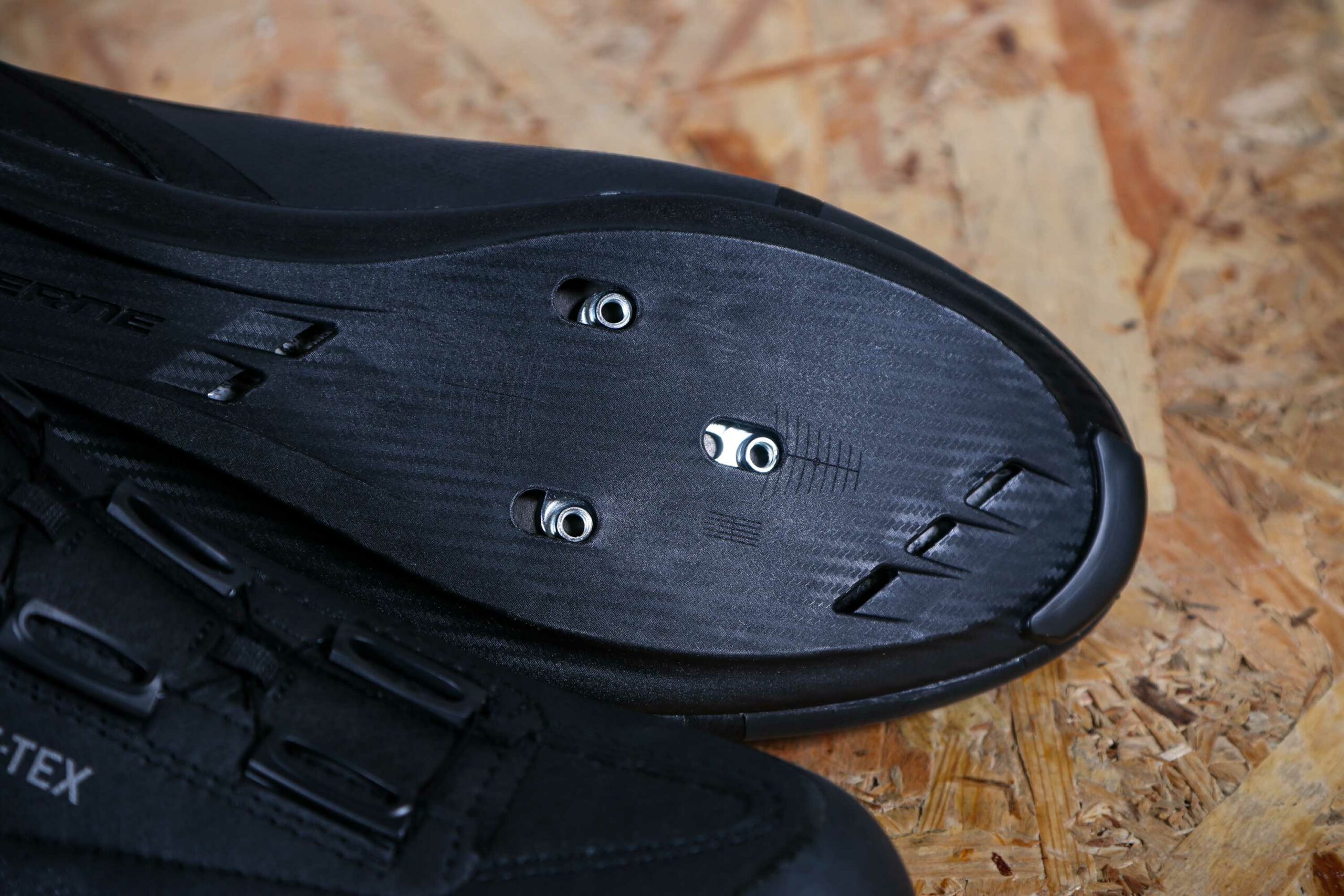 2025-gaerne-gice-storm-road-10-gore-tex-black-sole-front-scaled.jpg