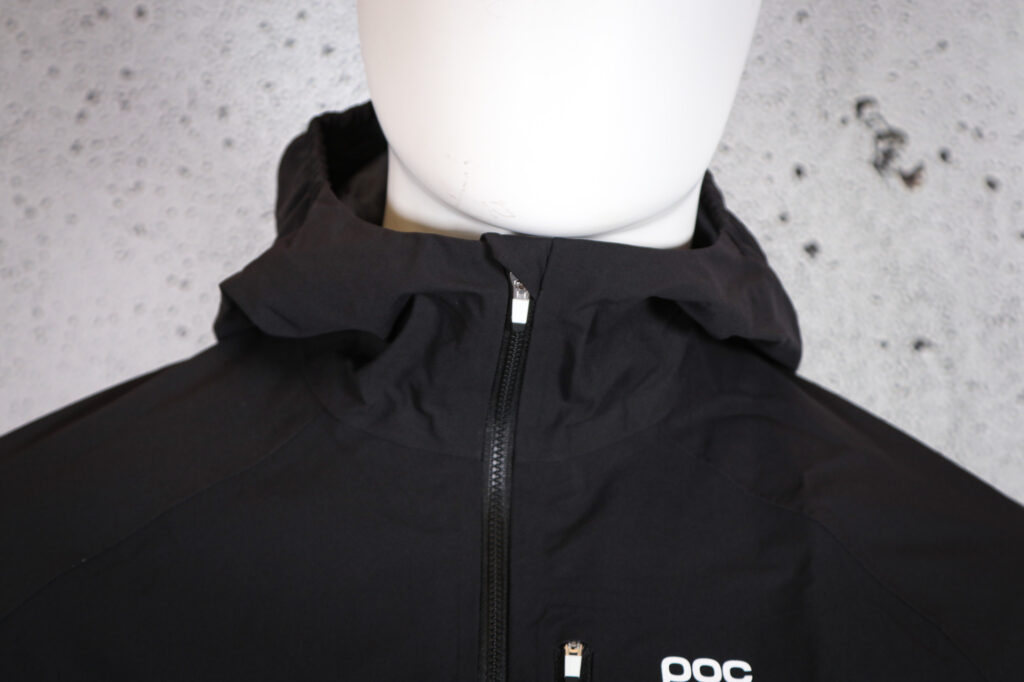 2025-poc-mens-motion-rain-mtb-jacket-collar-1.jpg