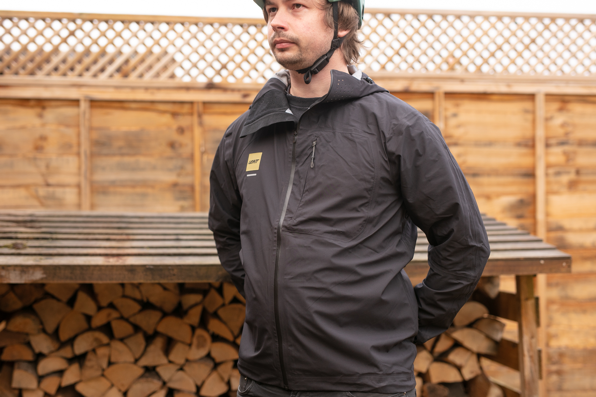 2026-leatt-hydradri-6.0-jacket-hero.jpg