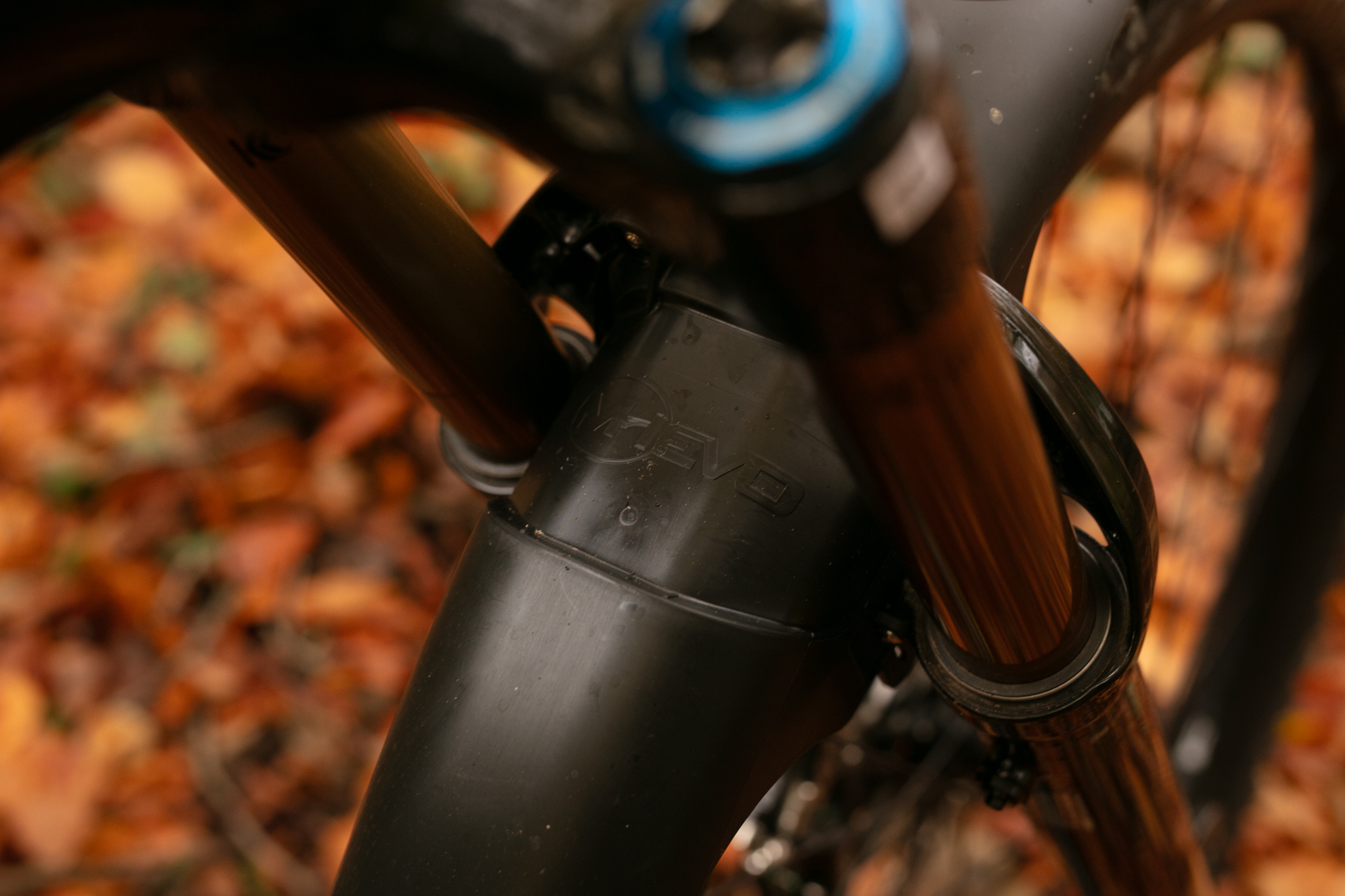 2026-mudhugger-shorty-36-evo-logo-2.jpg