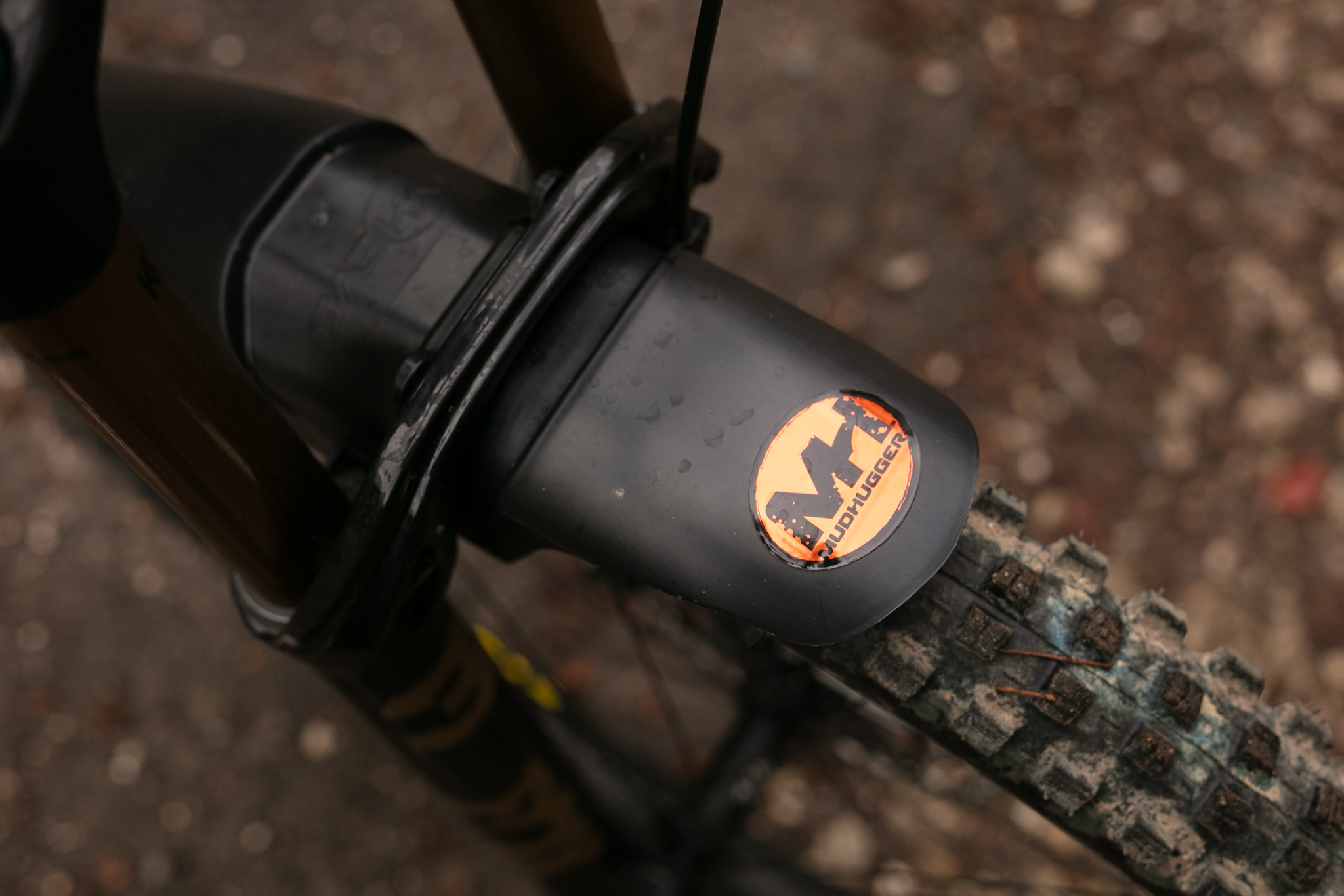 2026-mudhugger-shorty-36-evo-logo.jpg