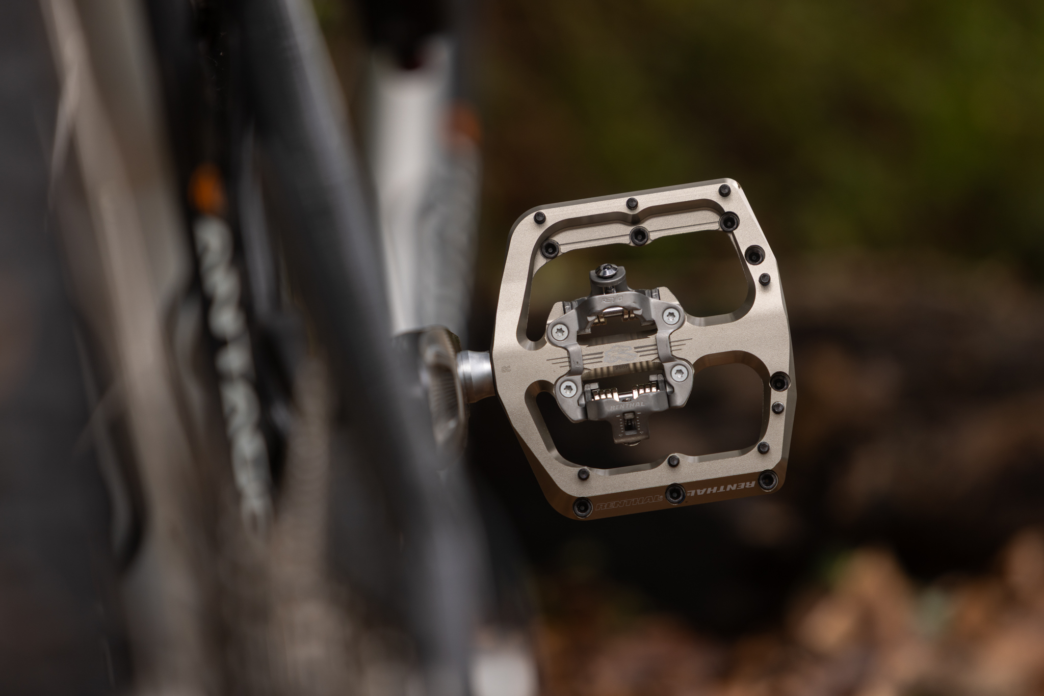 2026 renthal revo-dhc hero