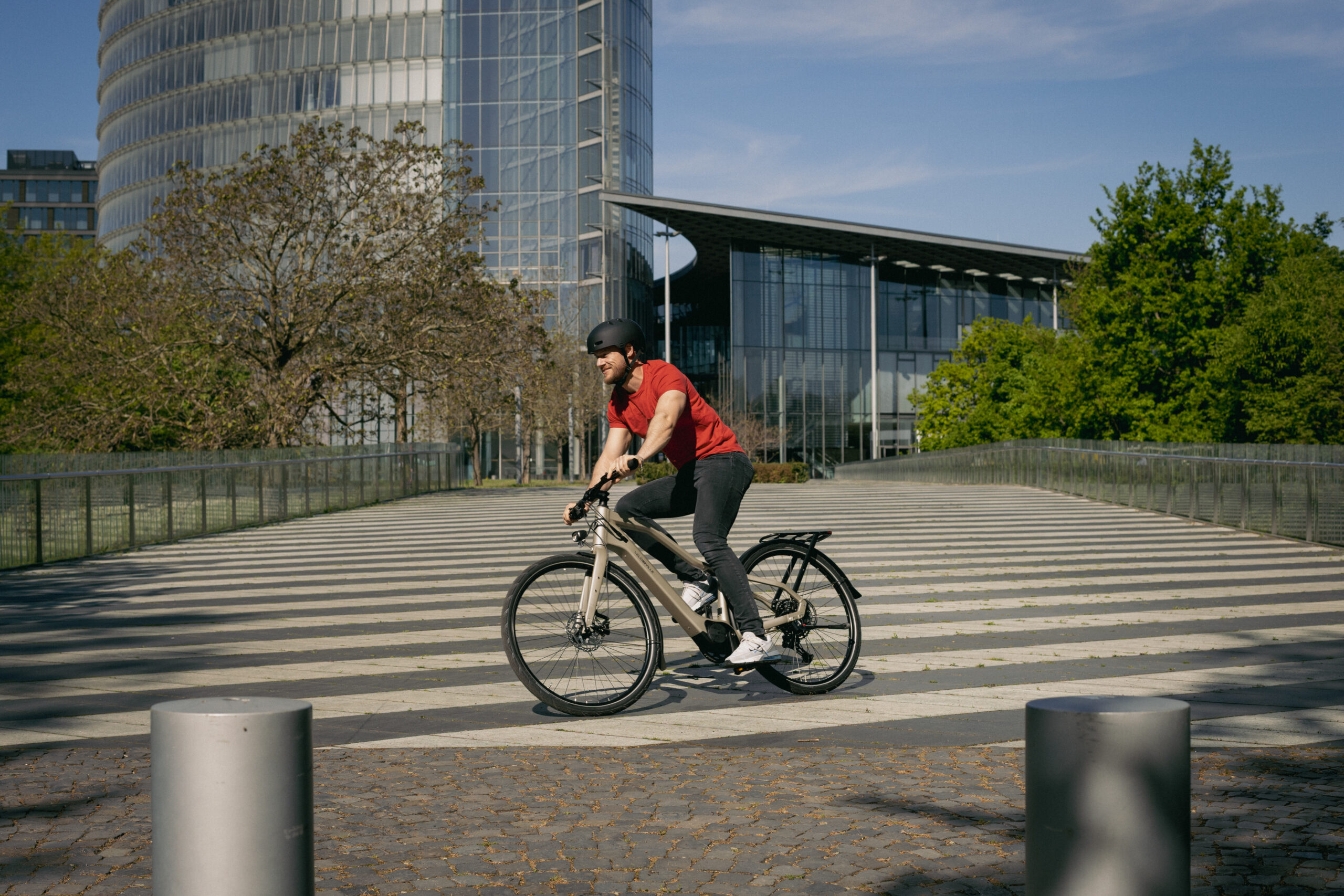 Velo De Ville Revo-C with DJI Avinox M1 motor riding 2