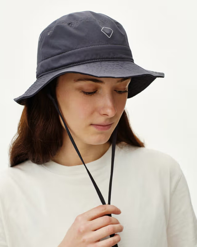 Pas Normal Studios bucket hat