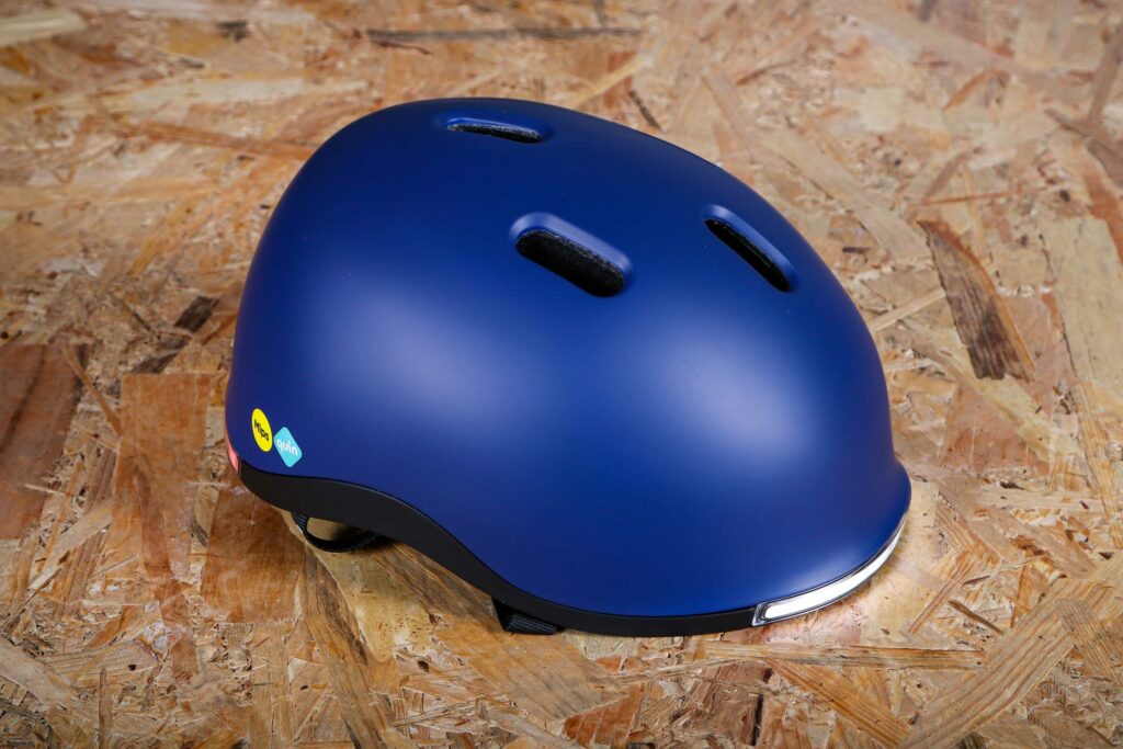 2025-lumos-nyxel-helmet-1.jpg
