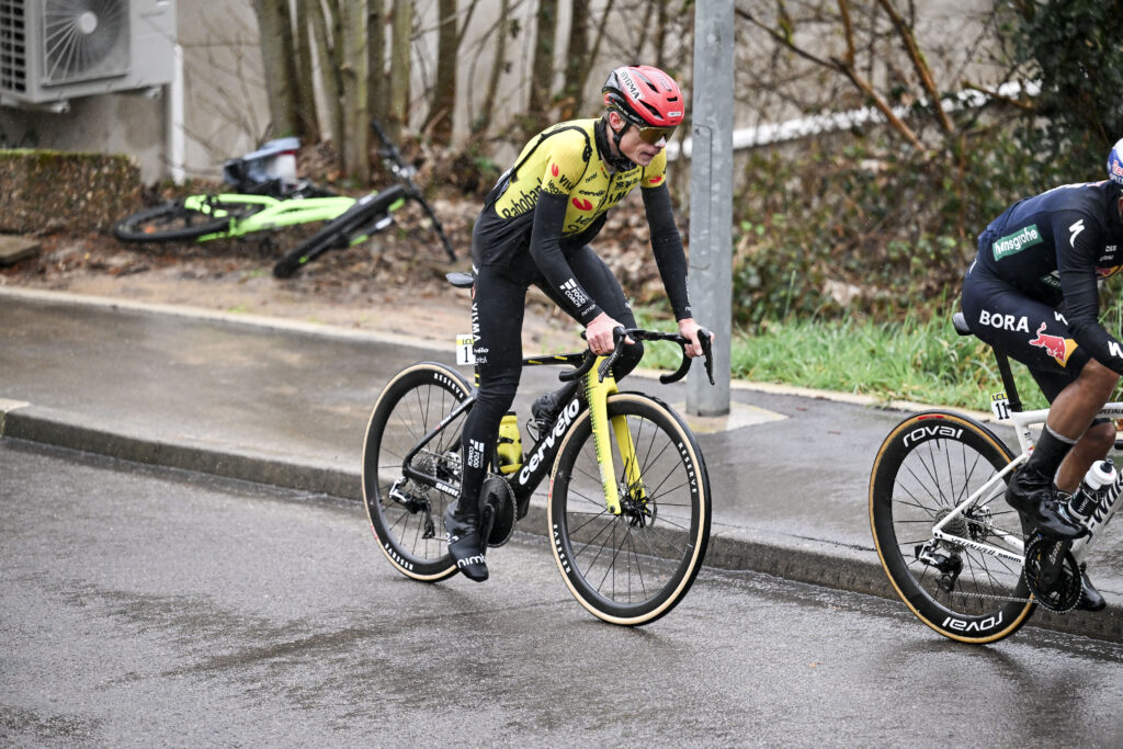 2Jonas Vingegaard and his bib tights win stage four, 2026 Paris-Nice