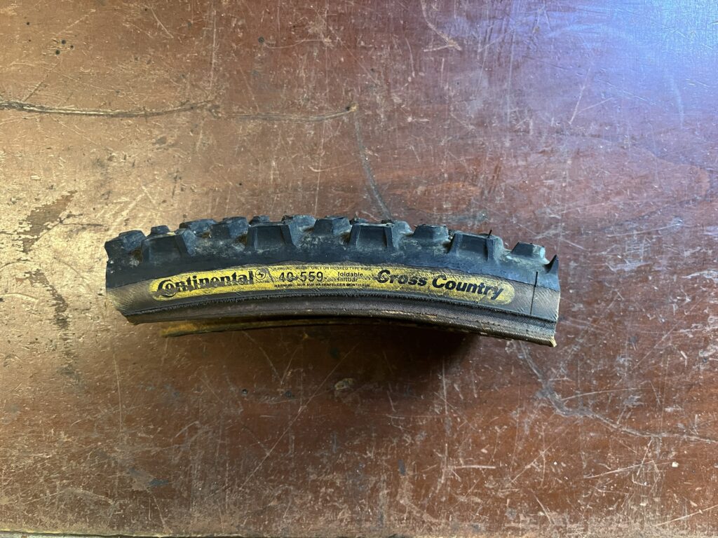 Conti Cross Country 1.5 sidewall