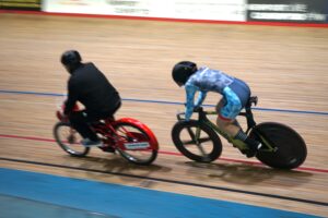 Jessica Disley breaks the UCI Derny Hour Record, 2026