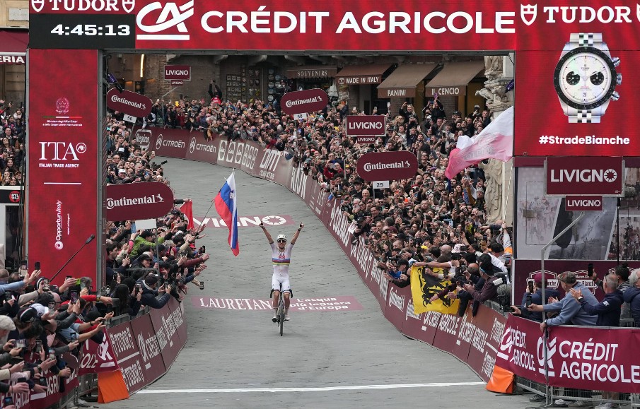 Tadej Pogačar wins the 2026 Strade Bianche
