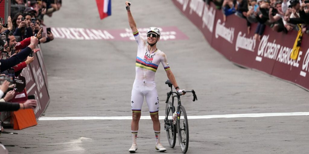 Tadej Pogačar wins the 2026 Strade Bianche