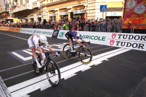 Tadej Pogačar beats Tom Pidcock to the line to win Milan-San Remo