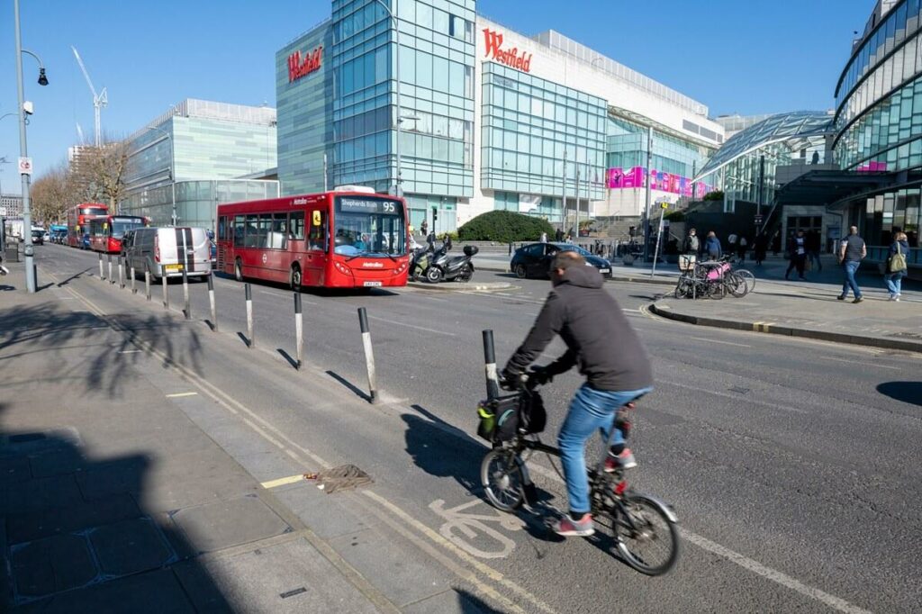 wood-lane-cycle-way-34