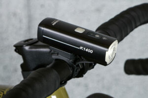 2025-ravemen-k1400-usb-rechargeable-ai-nighttime-front-light-scaled.jpg