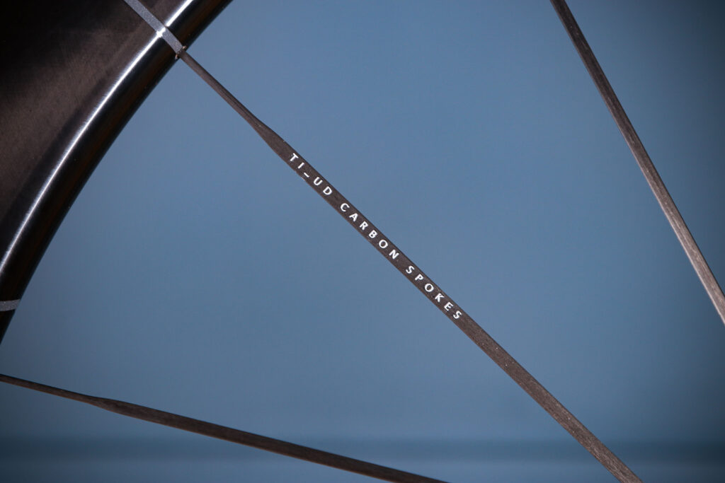 2026 Hunt 5AM Limitless wheelset - spoke detail 1