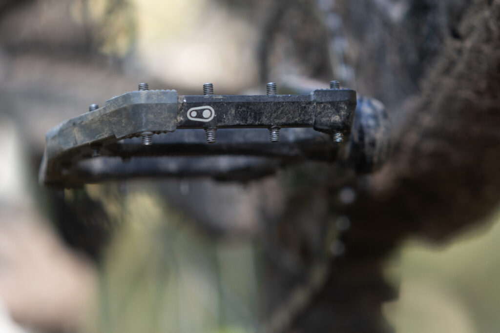 2026-crankbrothers-Stamp-Evo-front-edge.jpg