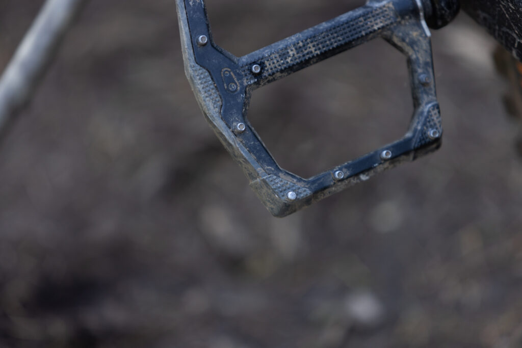 2026-crankbrothers-Stamp-Evo-pin-detail-2.jpg