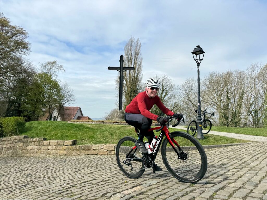 Ryan makes it to the top of the Muur, Boonen-style