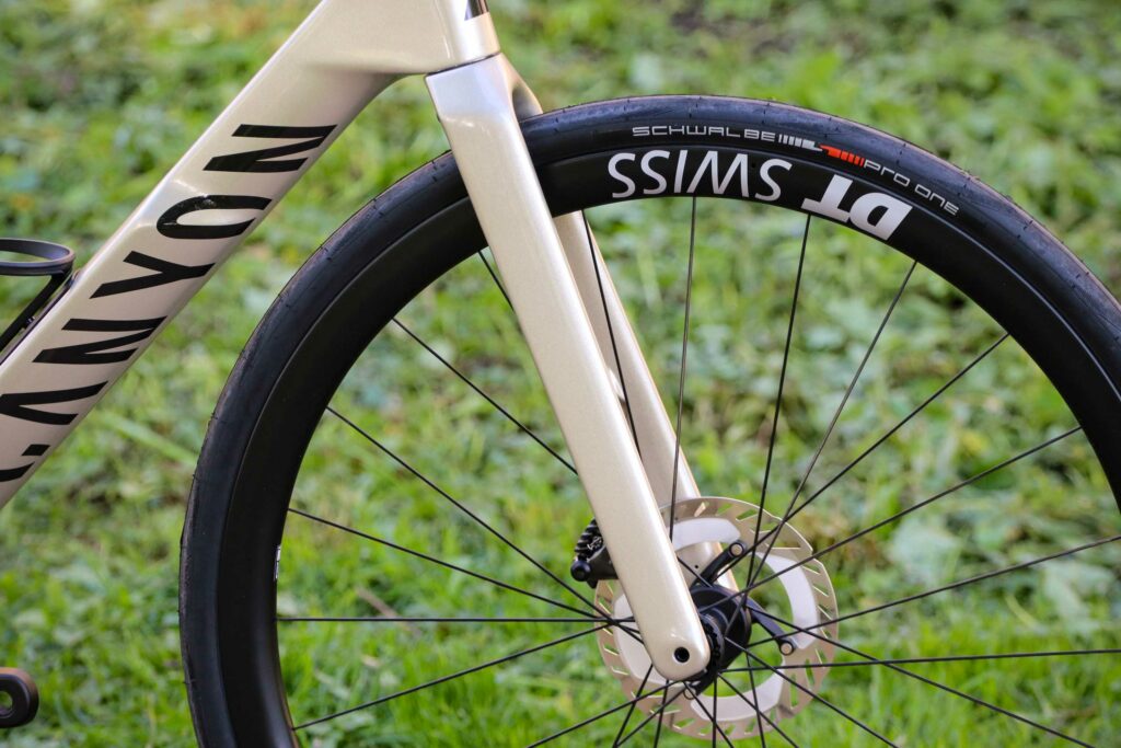 2026 Canyon Endurace SLX - fork