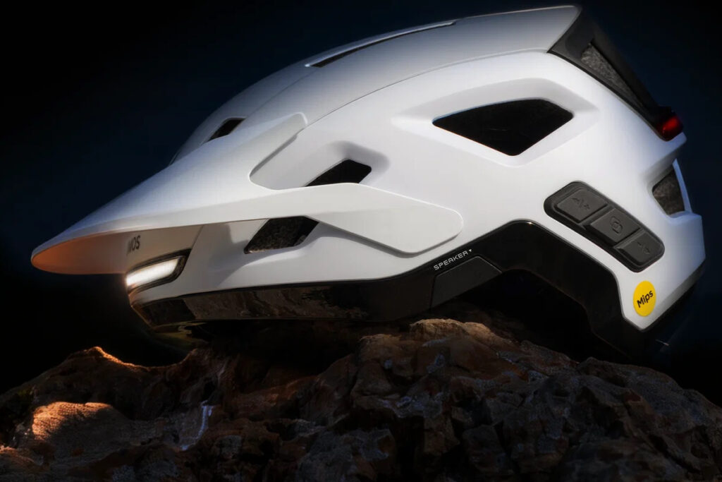 2026 Lumos Sonorus helmet studio