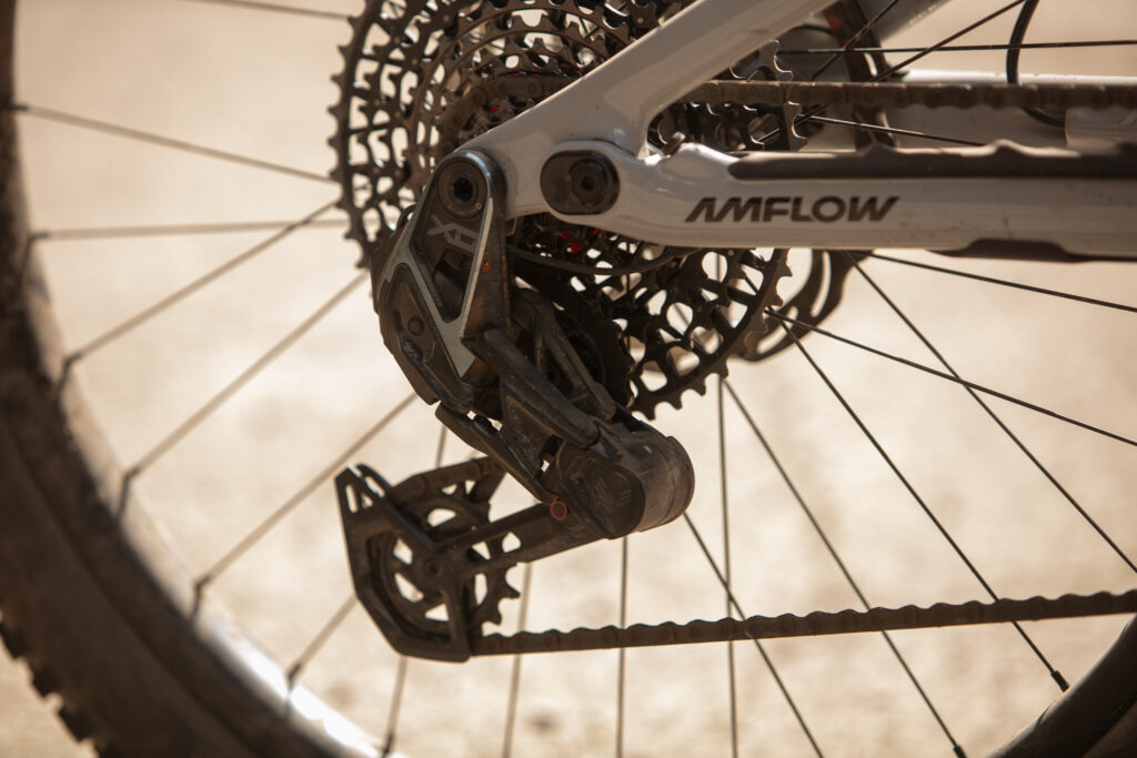 2026-amflow-px-carbon-pro-mech.jpg