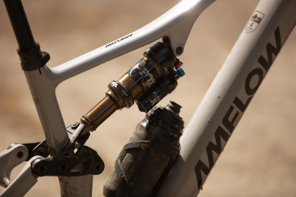 2026-amflow-px-carbon-pro-shock.jpg