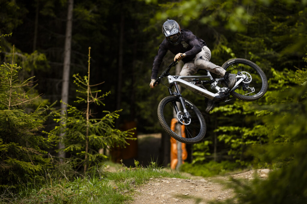 2026 yt industries decoy x riding