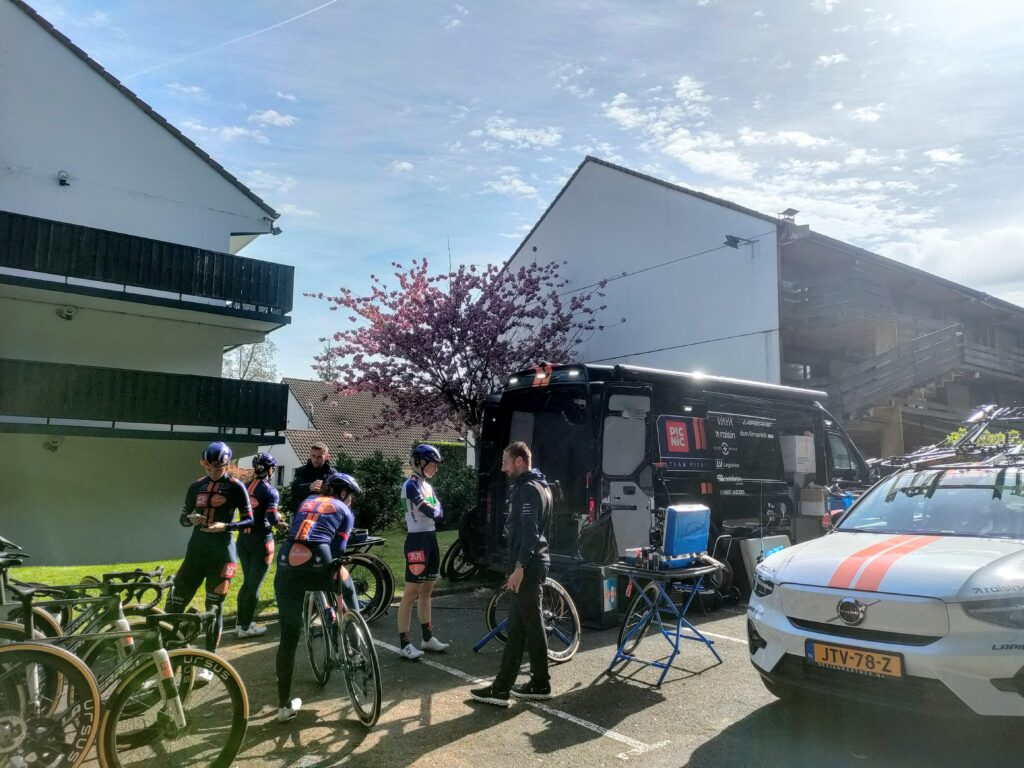 Picnic PostNL training ride, 2026 Paris-Roubaix Femmes