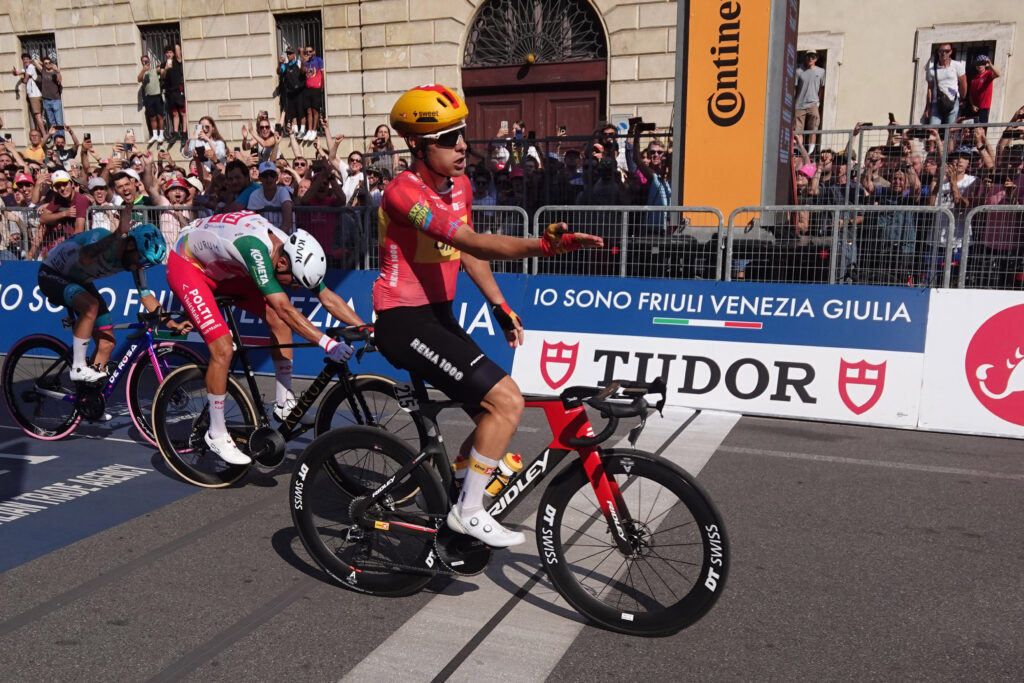 Fredrik Dversnes wins stage 15 of the 2026 Giro d'Italia in Milan