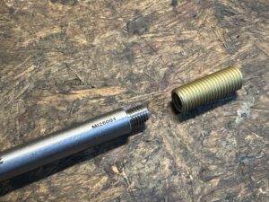Steady-Ride-Through-Axle-thread-closeup.jpg
