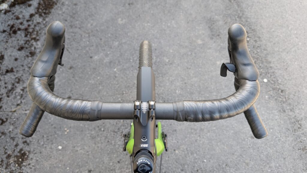 USE-Escape-GR-24-Carbon-handlebars-Top.jpg
