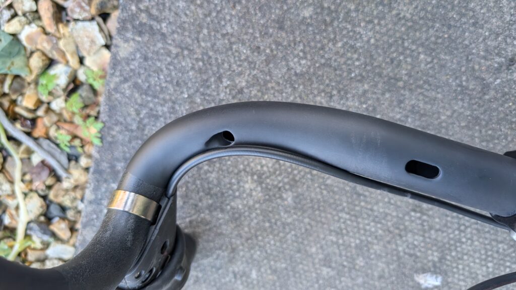 USE-Escape-GR-24-Carbon-handlebars-Under.jpg