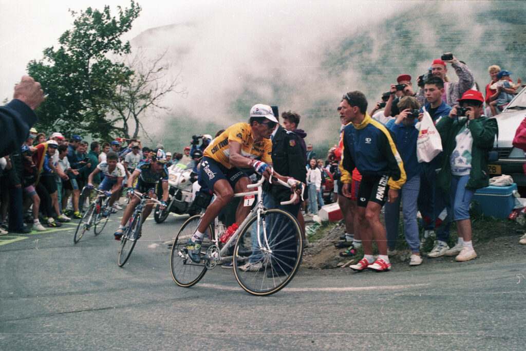 1994 Tour de France Miguel Indurain Valréas - L'Alpe d'Huez DenP Images, CC BY-SA 2.0 , via Wikimedia Commons