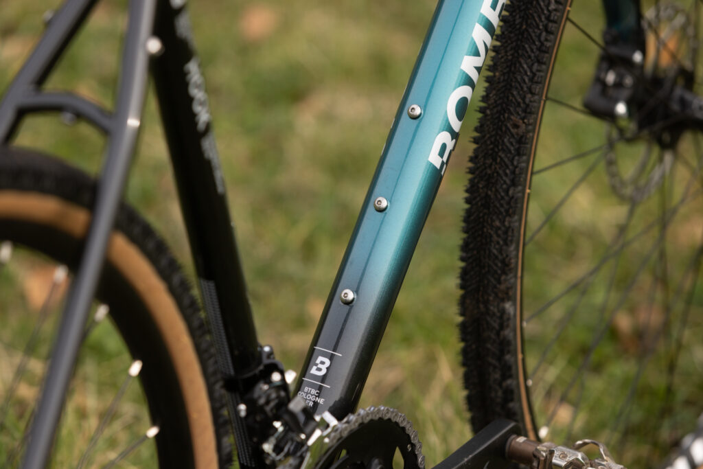2025-bombtrack-hook-down-tube.jpg