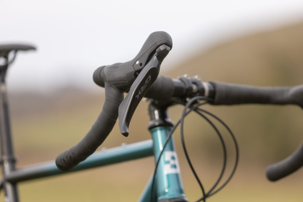 2025-bombtrack-hook-lever.jpg