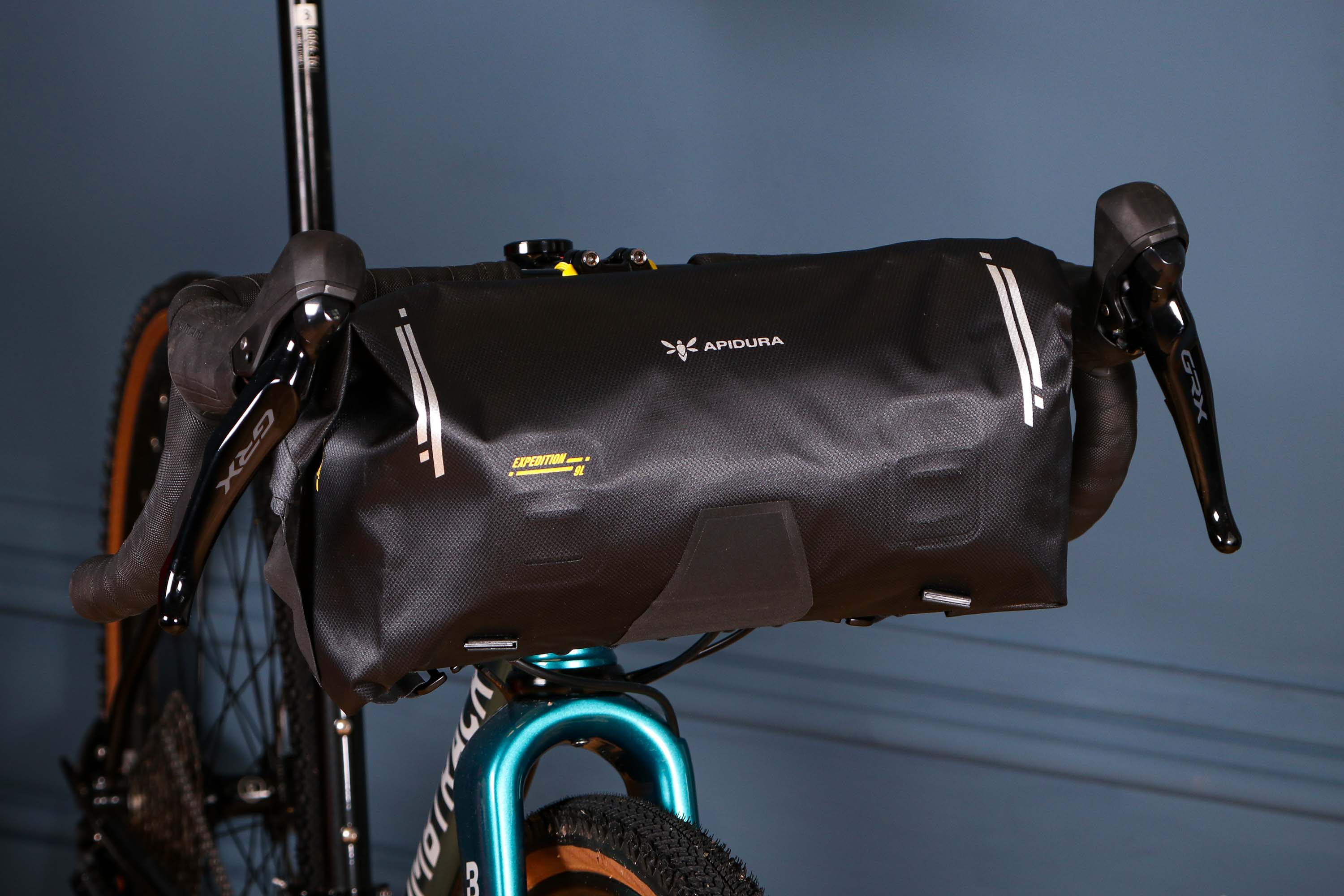 Apidura Expedition Handlebar Pack - Cycling News | Bike Reviews