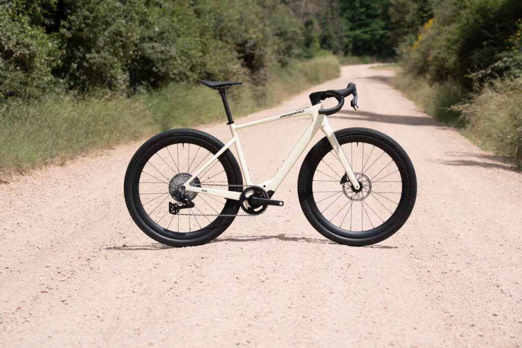 Is Avinox’s super powerful motor too much for gravel? The Megamo Along e-gravel bike boasts the drive system everyone is talking about, plus clearance for 50mm tyres