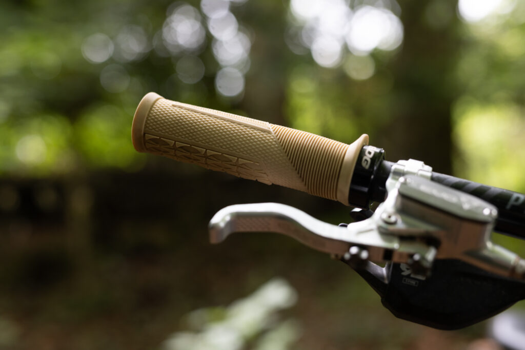 SDG Open Core Thrice Grips