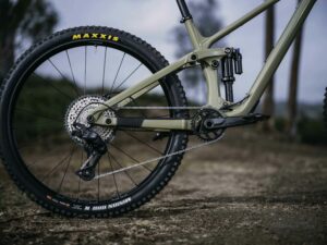 2026 shimano deore m7200 hero