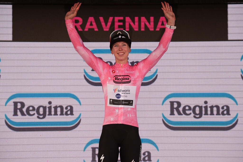 Lorena wiebes pink jersey Giro
