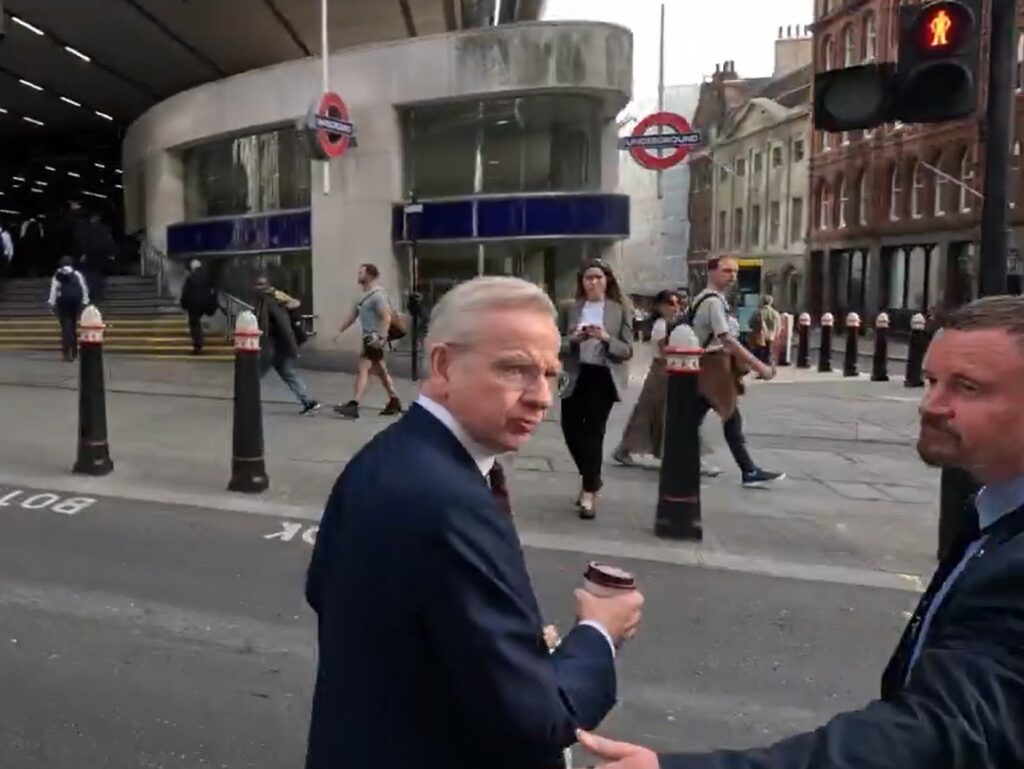 Cyclist almost collides with Michael Gove at crossing 3