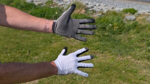 GripGrab-PACR-InsideGrip-Full-Finger-Summer-Gloves-Pair.jpg