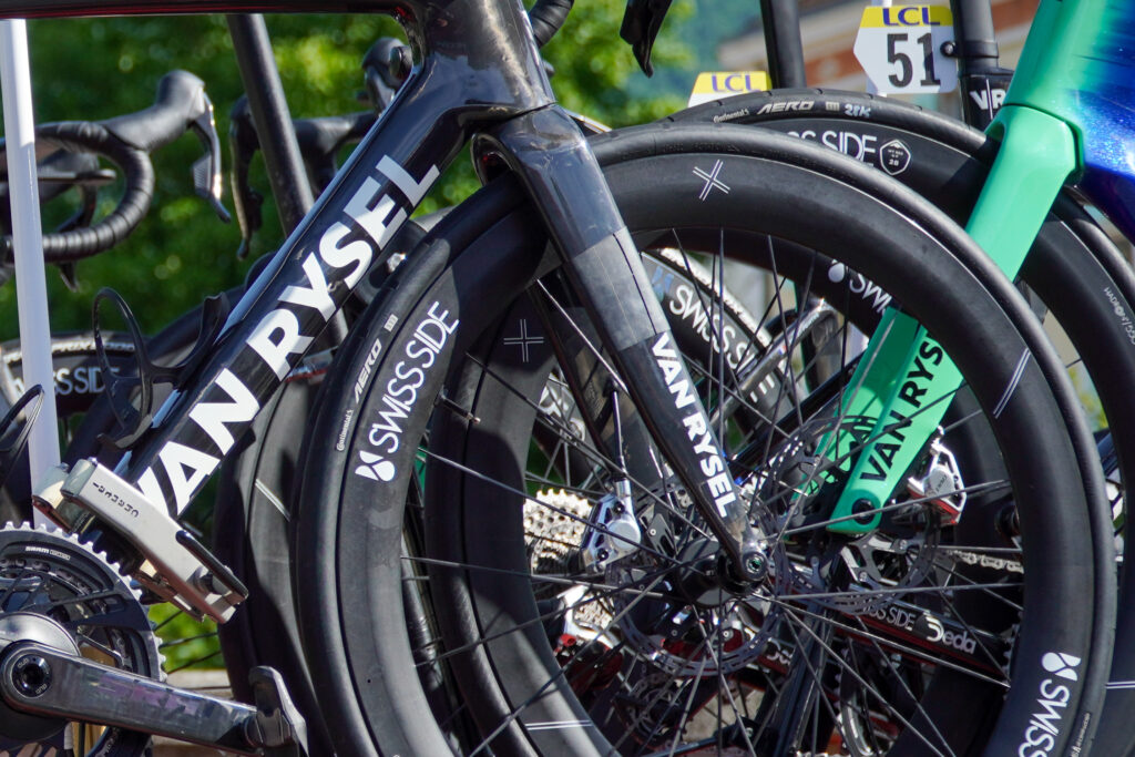 Van Rysel RCR 2 Aero Race Bike Dauphine 2026-10