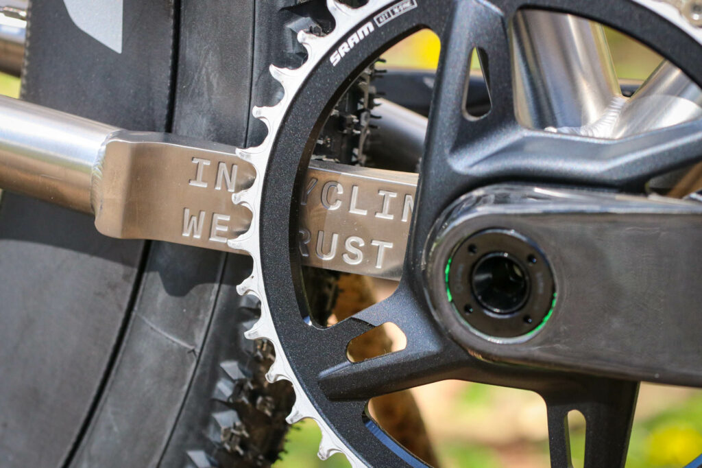 2026-Gloria-All-Gravel-SRAM-Force-chain-stay-detail.jpg