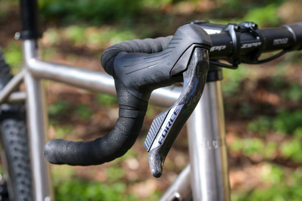 2026-Gloria-All-Gravel-SRAM-Force-shifter.jpg