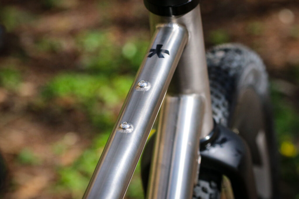 2026-Gloria-All-Gravel-SRAM-Force-top-tube.jpg