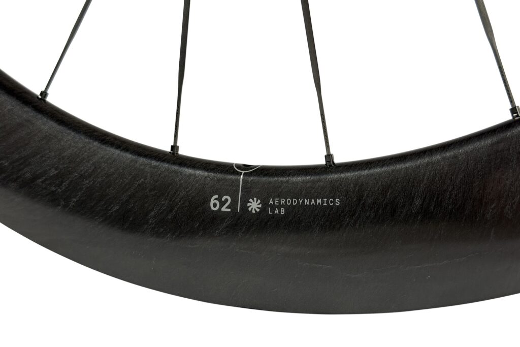 2026 Parcours Chrono GT wheelset rim detail