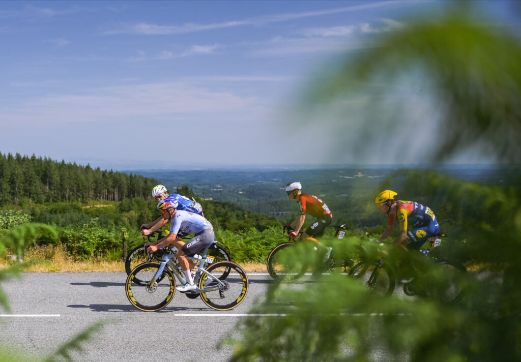 Did a freak mechanical cost Tom Pidcock a shot at Tour de France stage victory?